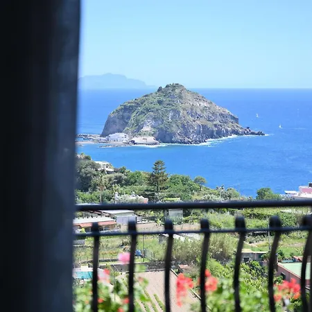 Guest house Eleonora, Un Angolo Di Paradiso Ad Ischia Sant'Angelo (Isola d'Ischia)